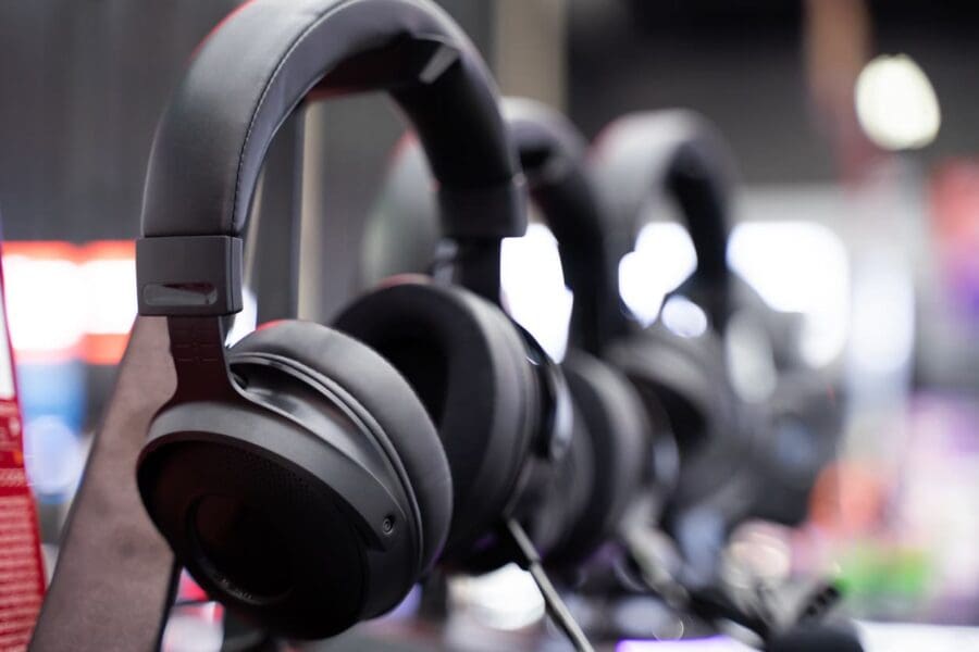 Boost Workplace Safety: How 3M's Noise-Cancelling Headsets Lead the Way
