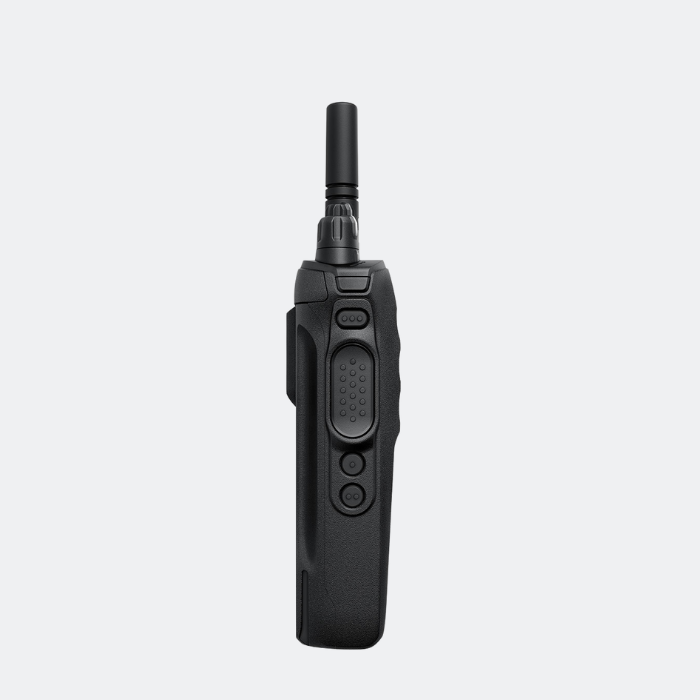 Motorola MOTOTRBO R7 Two Way Radio Series