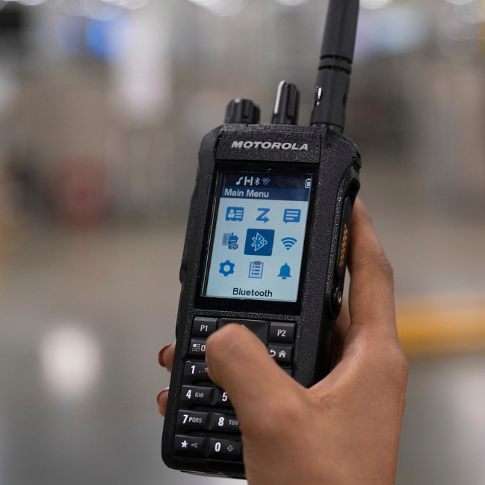 Motorola MOTOTRBO R7 Two Way Radio Series